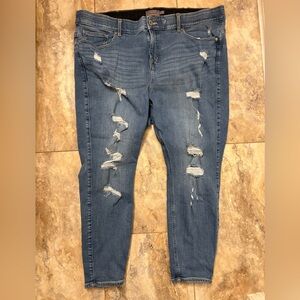 Torrid Premium Stretch Bombshell Skinny Distressed Denim Jeans Women’s Size 24S